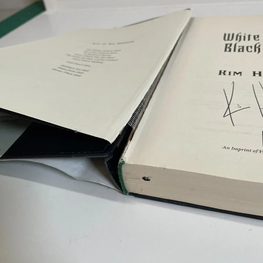 White Witch, Black Curse by Kim Harrison 2009 Hardcover Signed First Edition